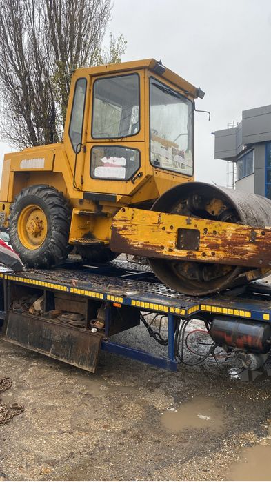 De inchiriat Compactor de 8 Tone!