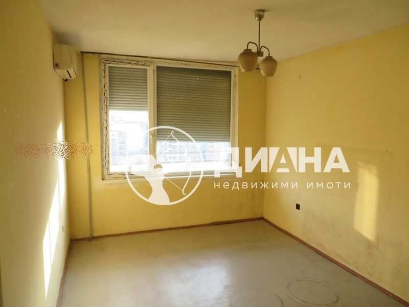 Продава се Тристаен апартамент в Пловдив, Кючук Париж - 107 кв.м за 1150 €/кв.м - Снимка #1