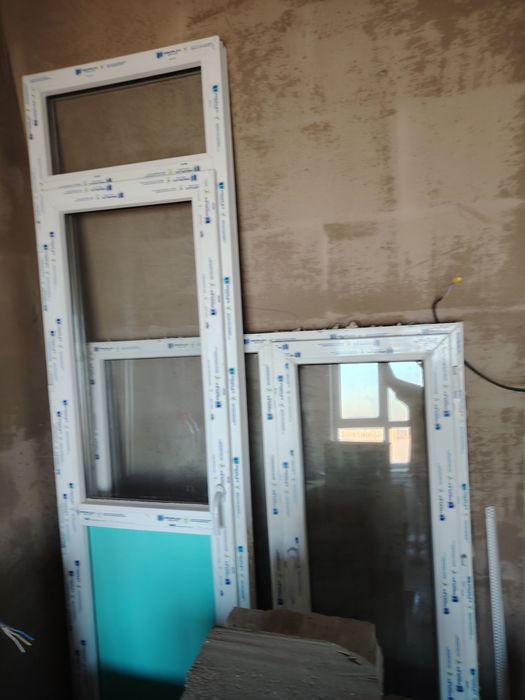 Окно стекло пластик