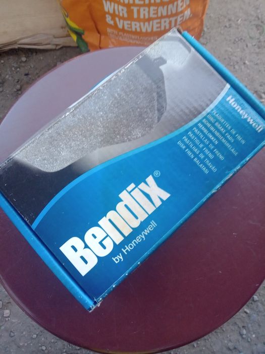 Set placute frana Bendix Ford Fiesta Ka Mazda 1.2 1.3 1.4 1.8 - NOU !