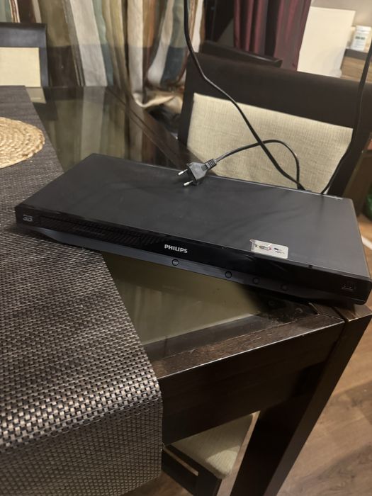 Philips Blu-ray/DVD плейър BDP5200/12 – 3D, HDMI, USB
