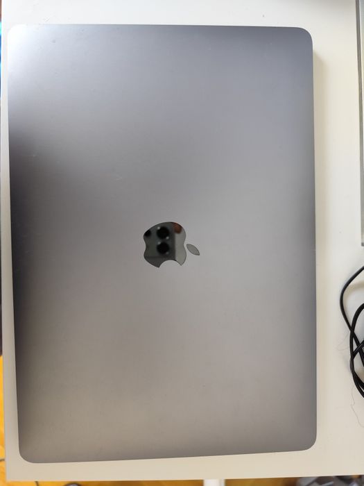 MacBook Air 13", M1, 2020