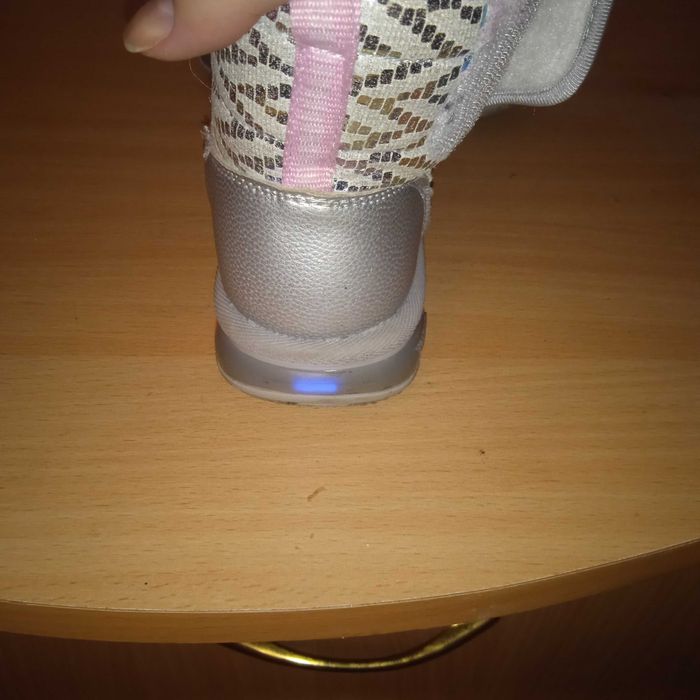 Зимние ботинки на девочку