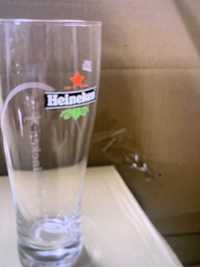 Pahare bere Heineken noi