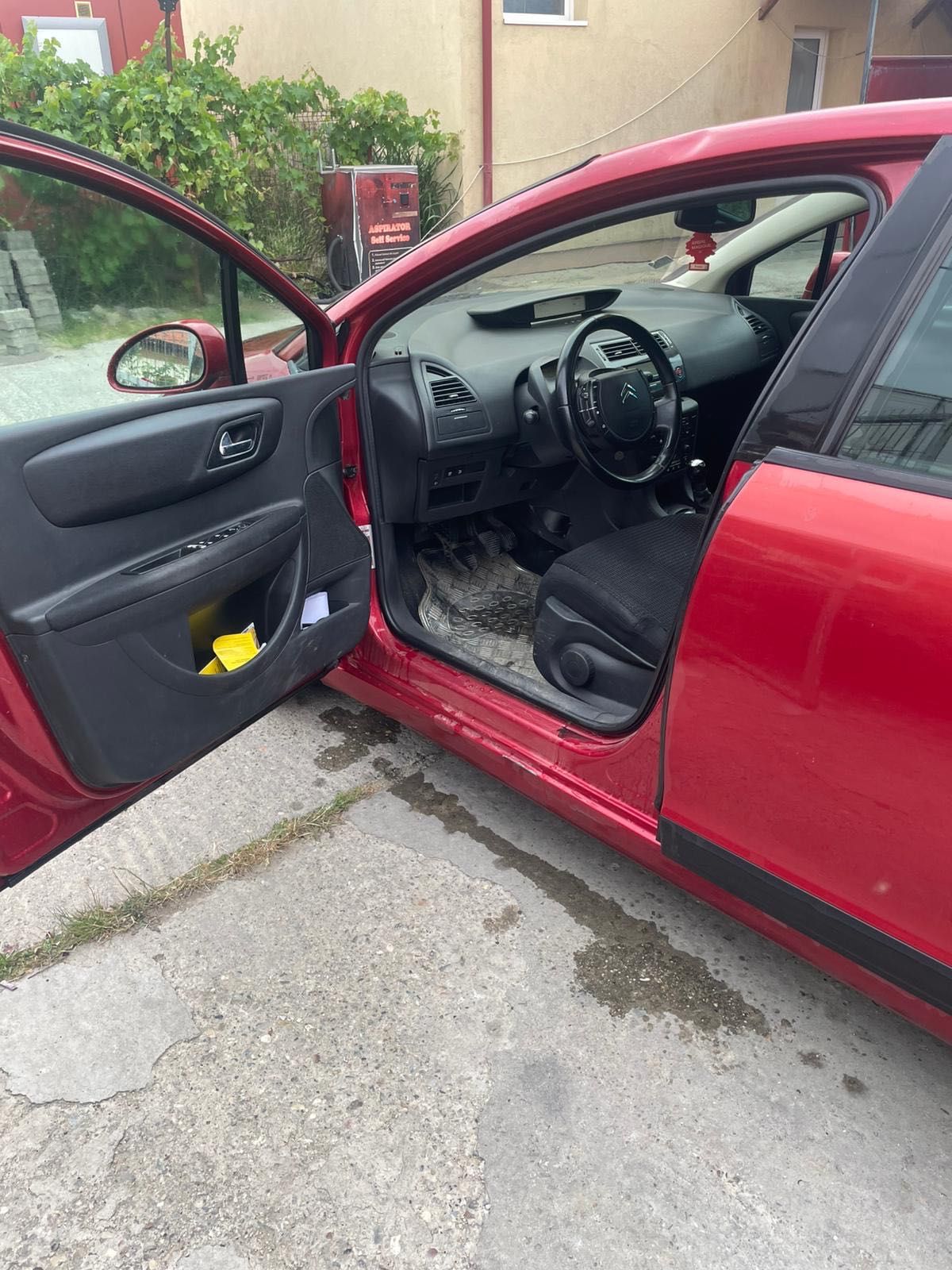 Vînd citroien c4 merge bine mai multe de tălpi la nr