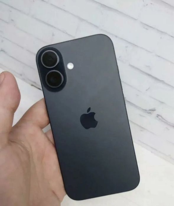 Iphone 16 128Gb black у Артура в магазе MacZone