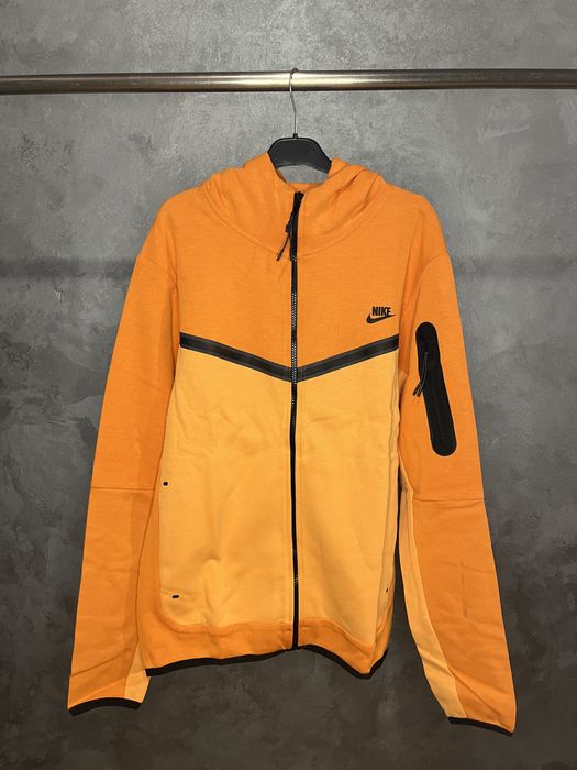 Nike Tech Fleece Екип Оранжев