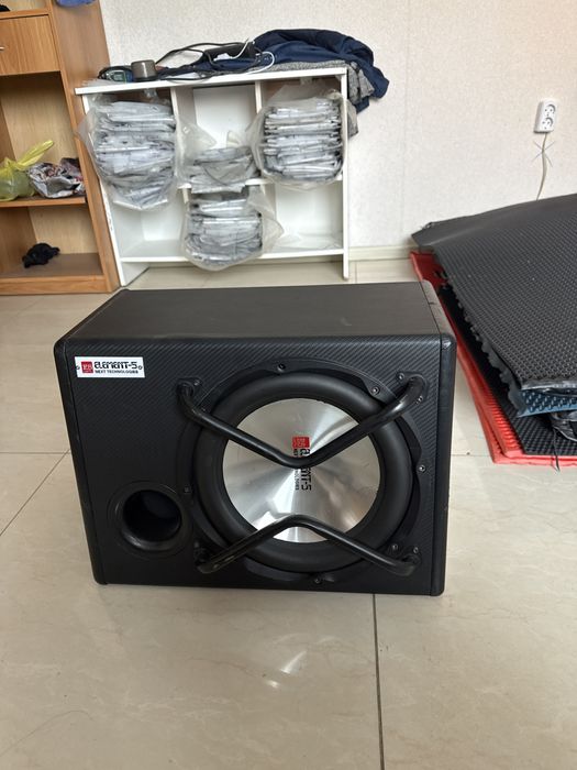 Продам сабвуфер 55000 тыс