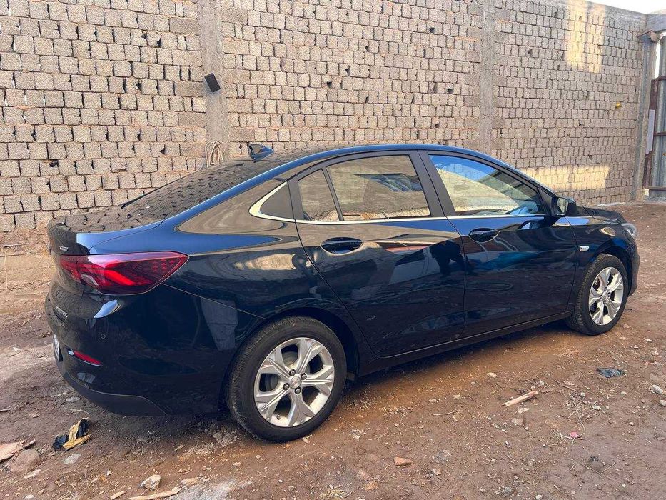 Chevrolet Onix Premer 2