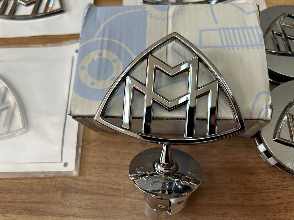 Emblema Maybach Capota spate Capacele Janta  75mm