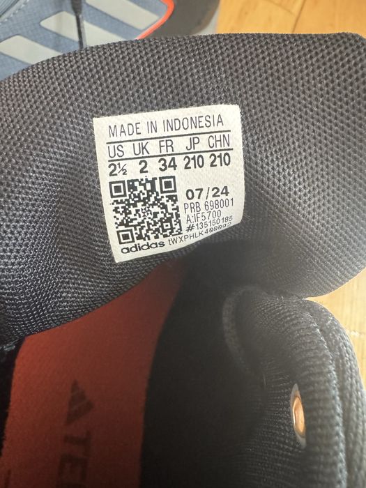 Зимни обувски Addidas