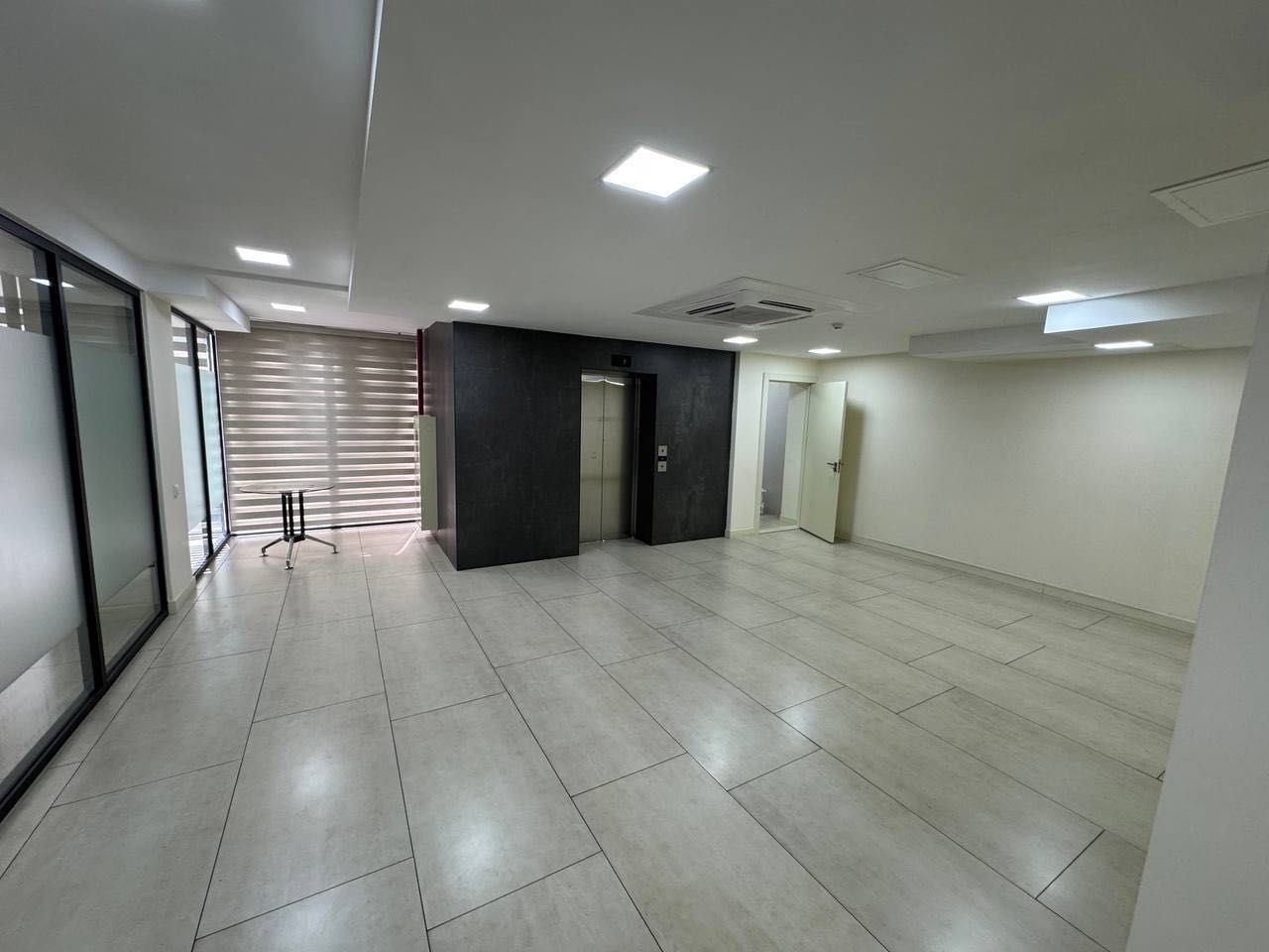 Аренда офис метро Айбек
600м2