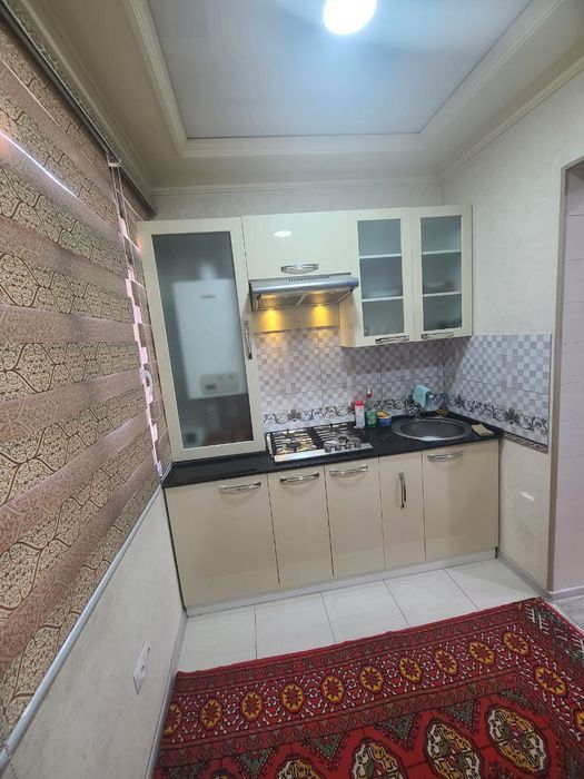 Чиланзар квартира продается 2 комнатная сделана 3х комнат