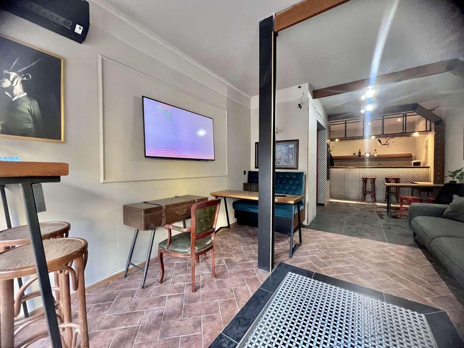 Дава се под наем Едностаен апартамент в Варна, Център - 31 кв.м за 400 € - Снимка #5