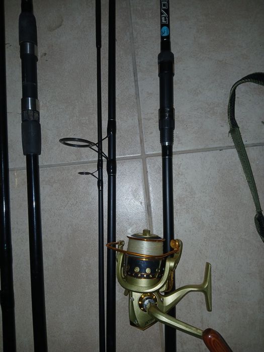 Lanseta baracuda 3.90 cu mulineta JX.7000