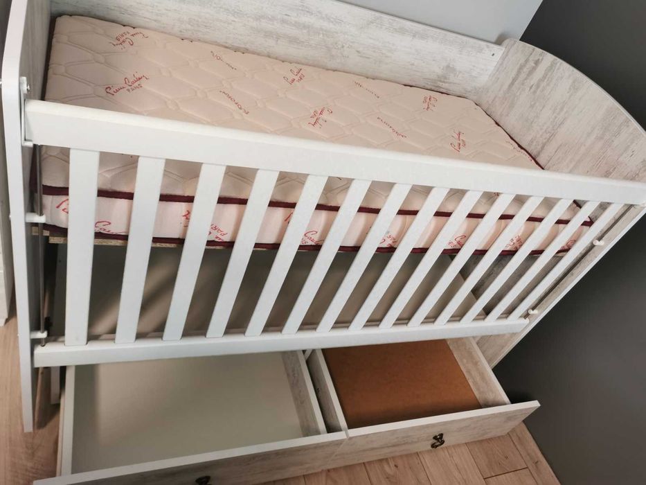 Детско Легло  с матрак.