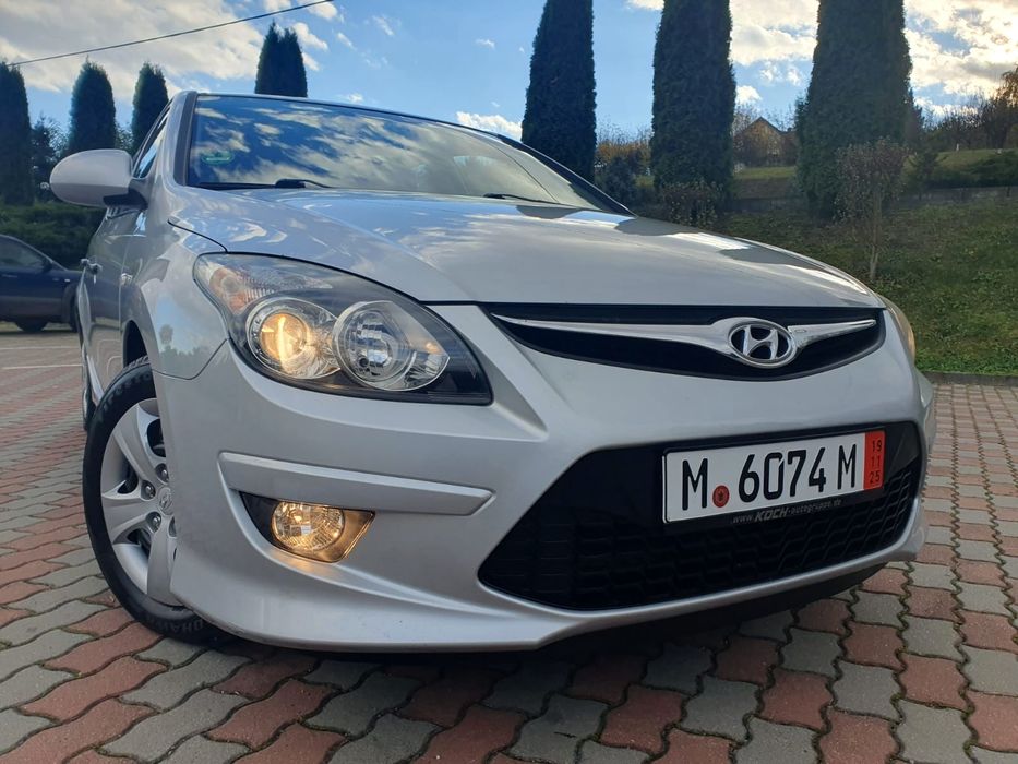 -Hyundai i30 facelift-1.4benzina-109cai-euro5-2011-toll germania-