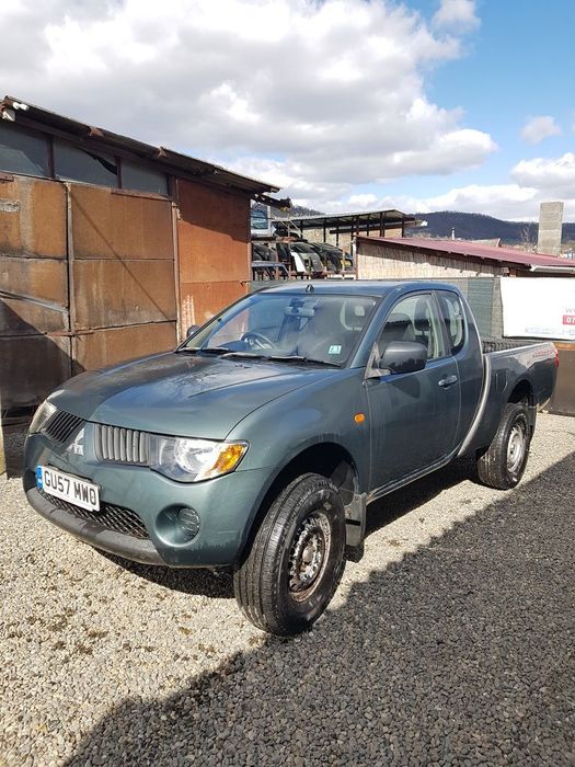 Dezmembrari dezmembrez  Mitsubishi L200 2.5 Diesel 2006-2015