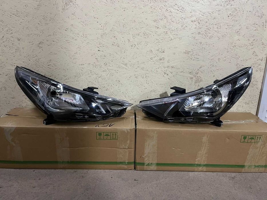 Фара Хендай Акцент 2020- / Hyundai Accent (Solaris) 2023