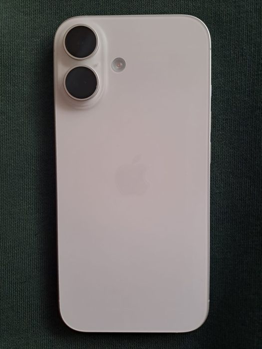 Продаю A'pfon 16