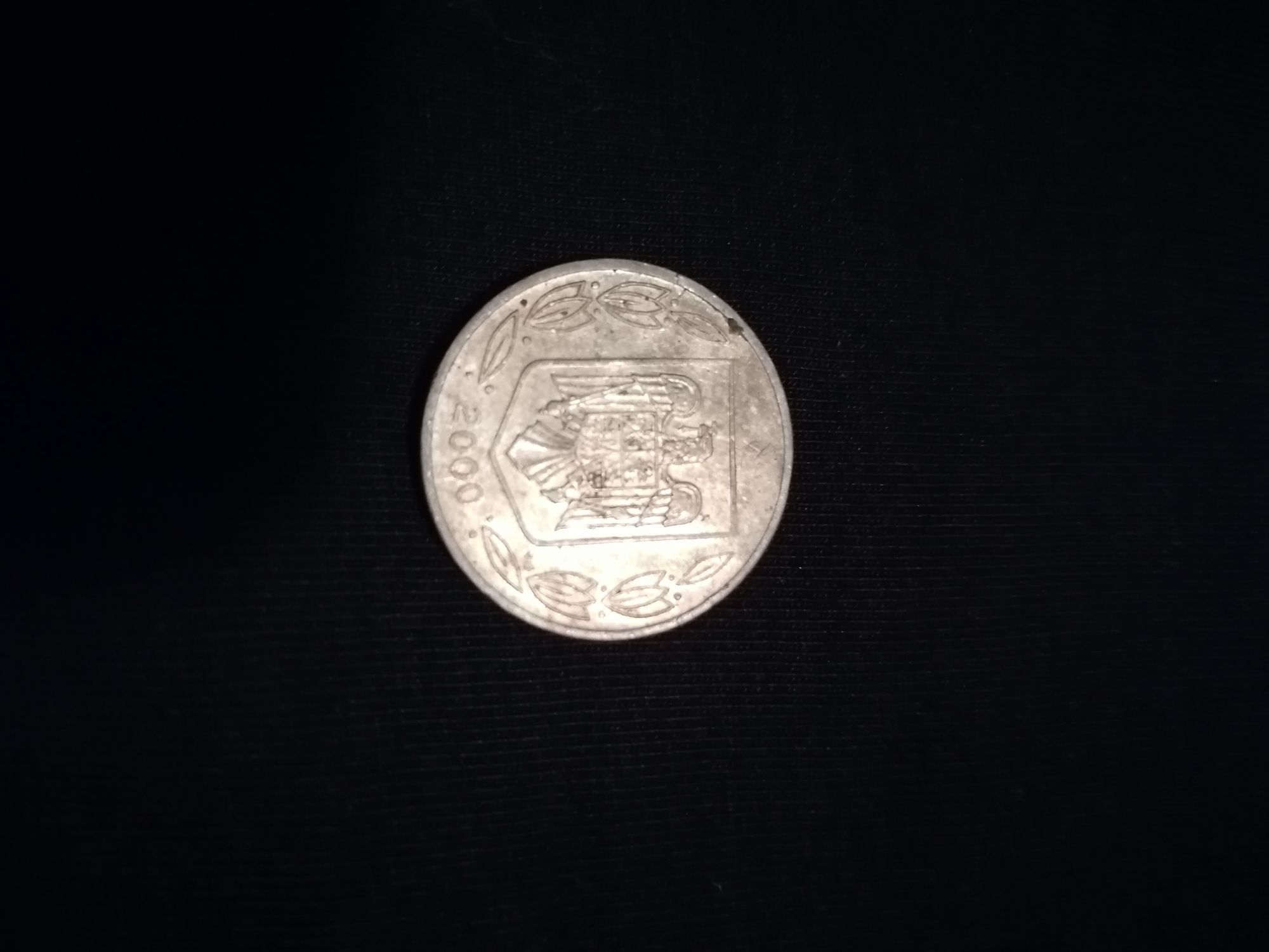 Vând moneda 500 de lei