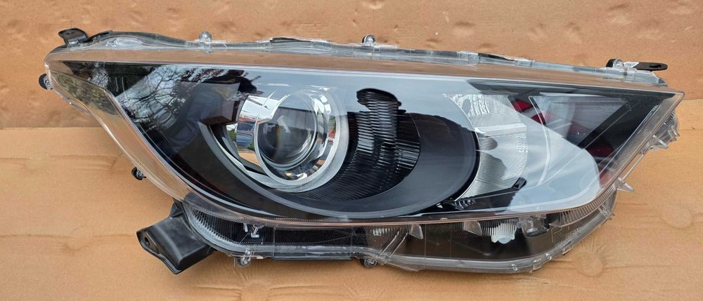 Far dreapta Toyota Yaris 2020 2021 / 2022 2023