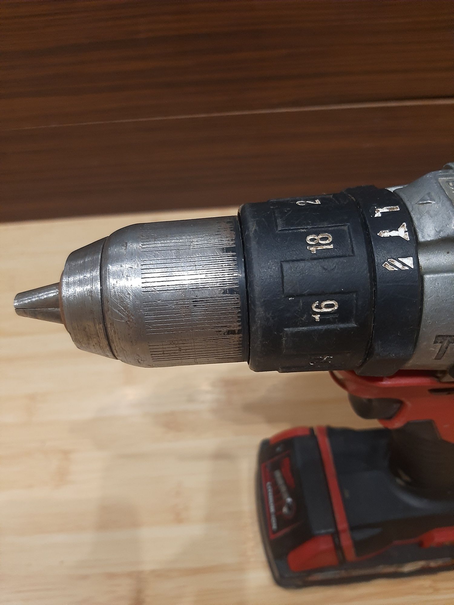 Milwaukee M18 BLPD. Безчетков ударен винтоверт.