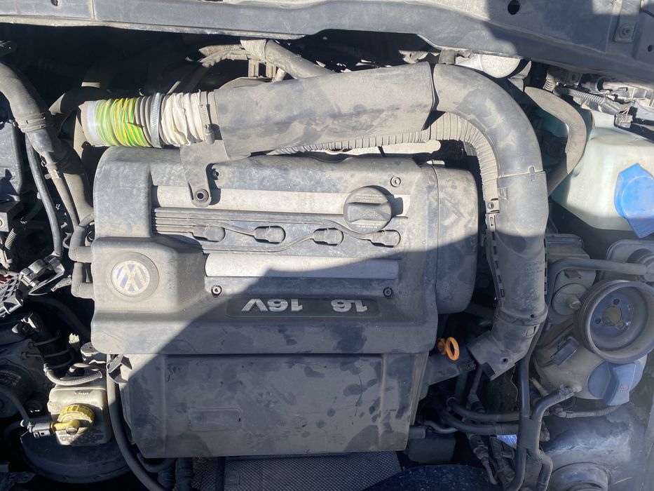 Dezmembrez vw golf 4 1.6 benzina