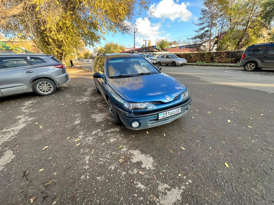 Обмен Renault Laguna 2000 года