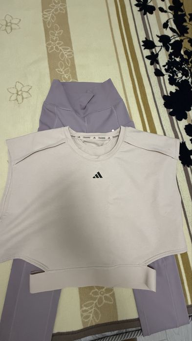 Спортивный костюм adidas