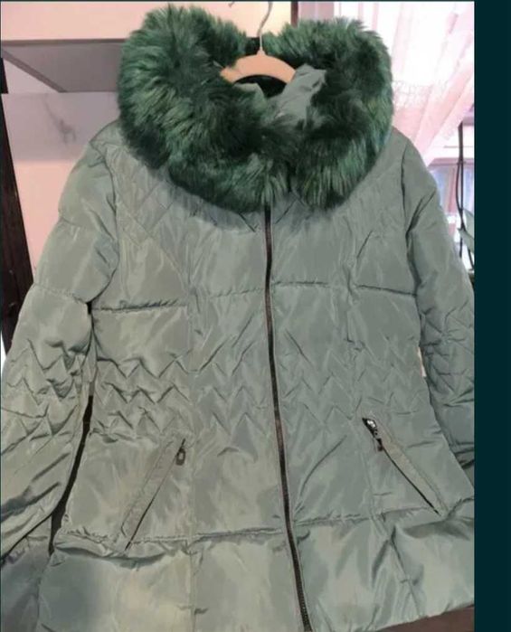 Geaca dama verde olive cu guler blanita