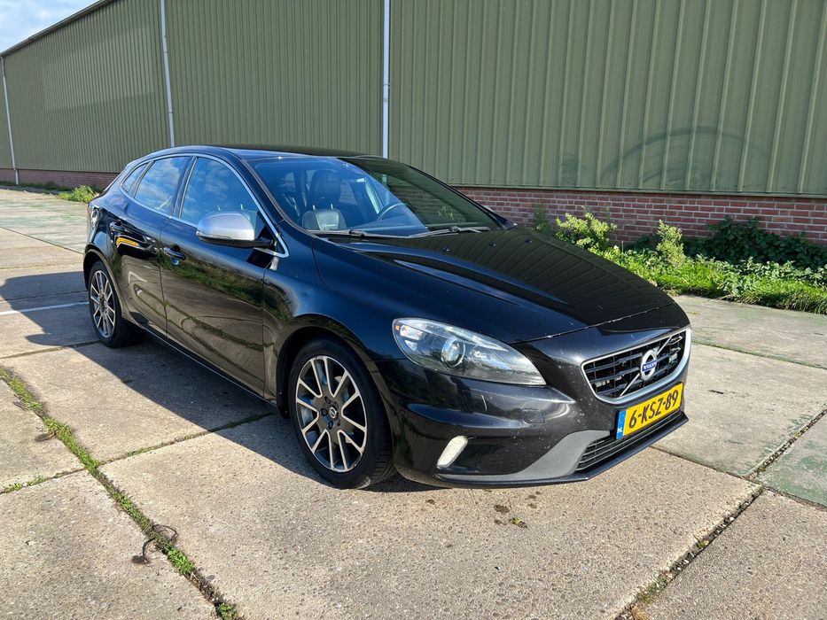 Volvo V40 R design - 2013