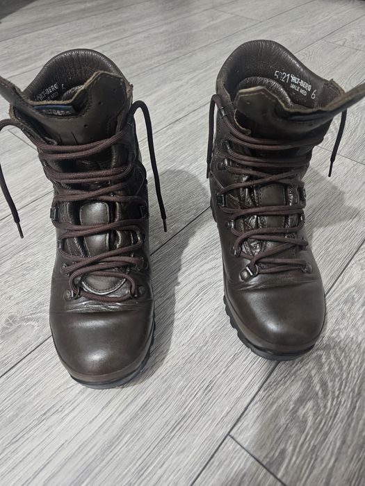 Bocanci englezești ALTBERG