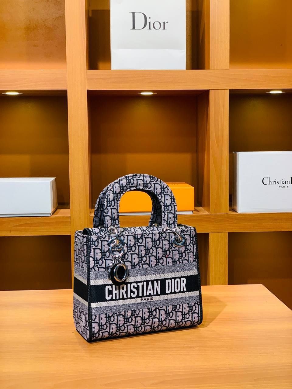 Дамска чанта - Christian Dior