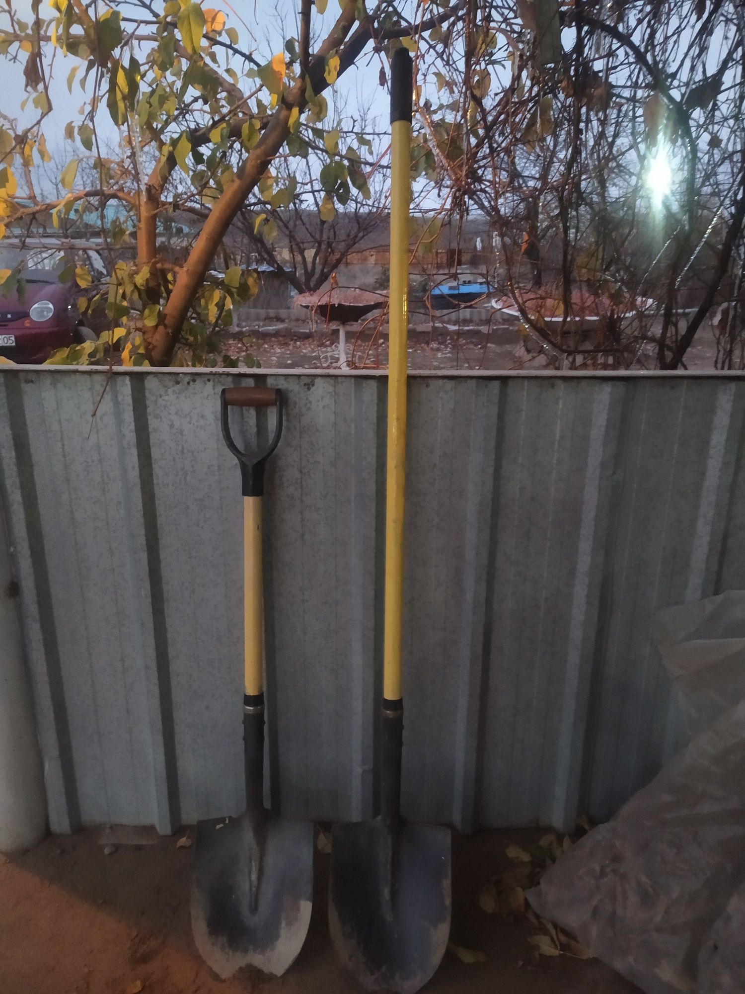 Продам лопаты б/у