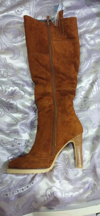 Замшевые Сапоги новые