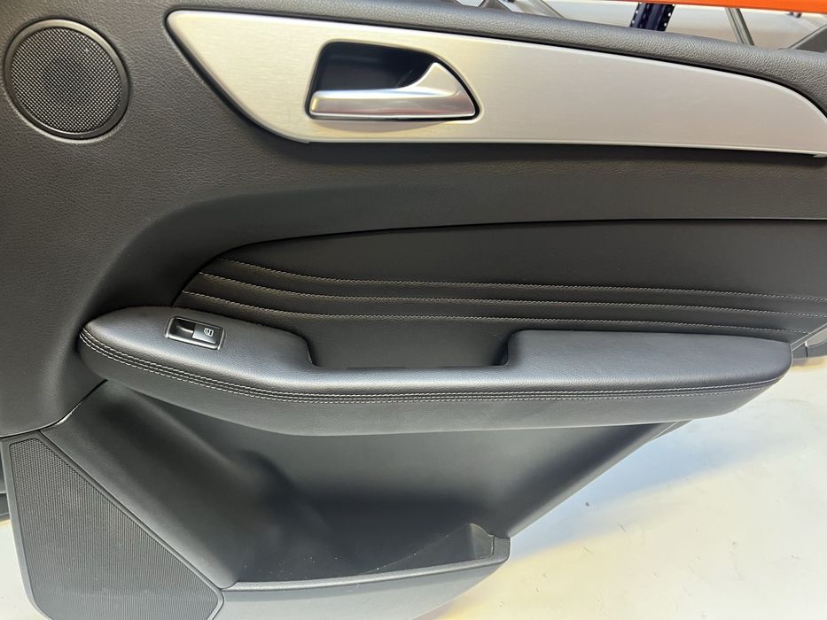 Mercedes GLE 166 кори врати