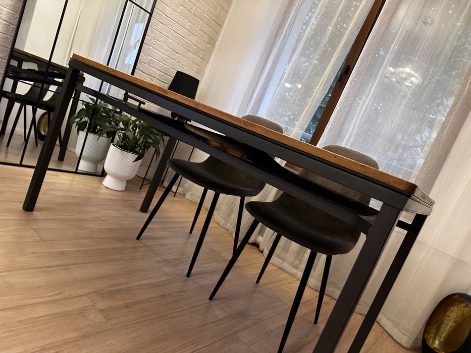 Трапезна маса IKEA с два плота – стъклен и дървен, 150х77х75 см