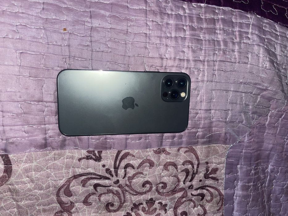 Продам айфон 12 про на 128гб