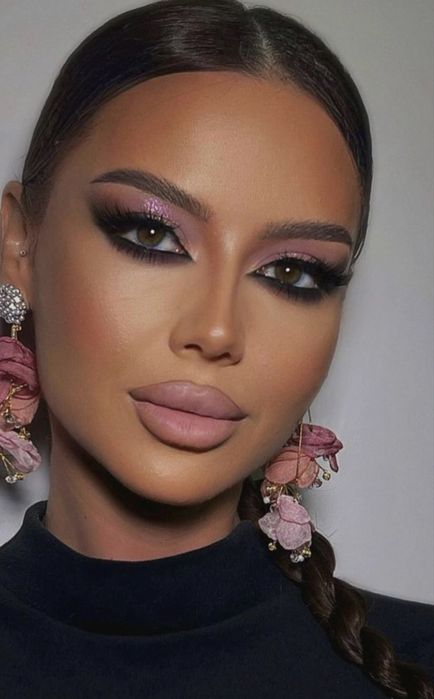 Makeup artist acreditat