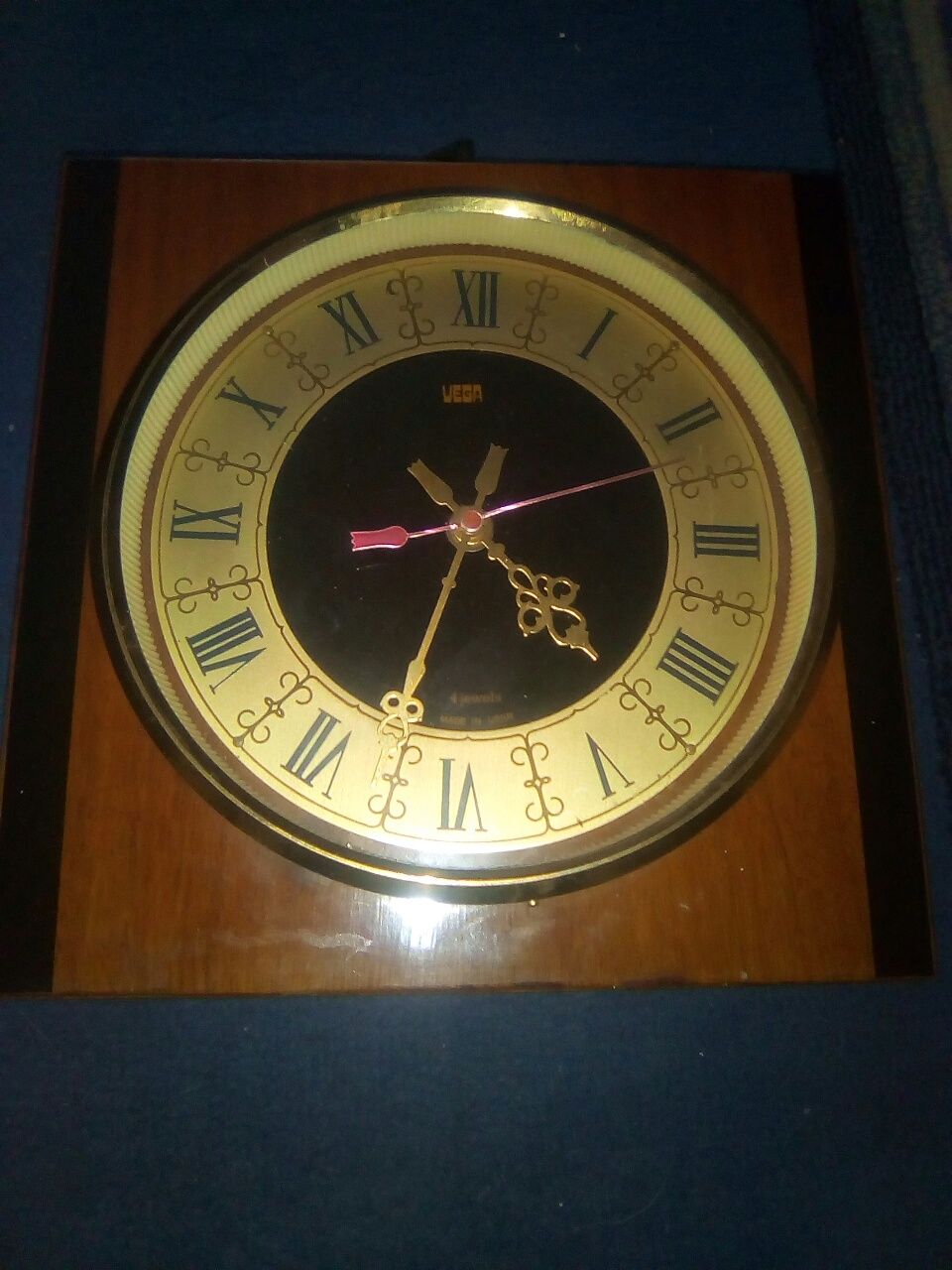 Старинные редкие часы .