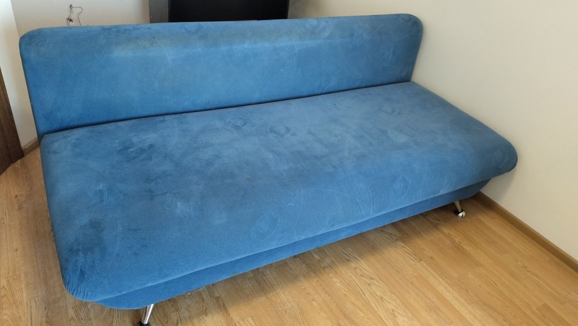 Продам диван в хорошем состояний