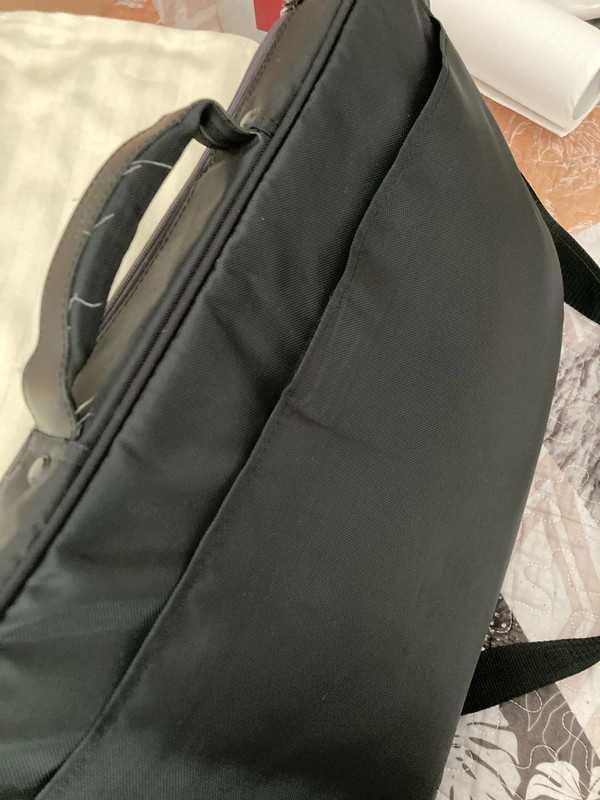 Geanta laptop Targus