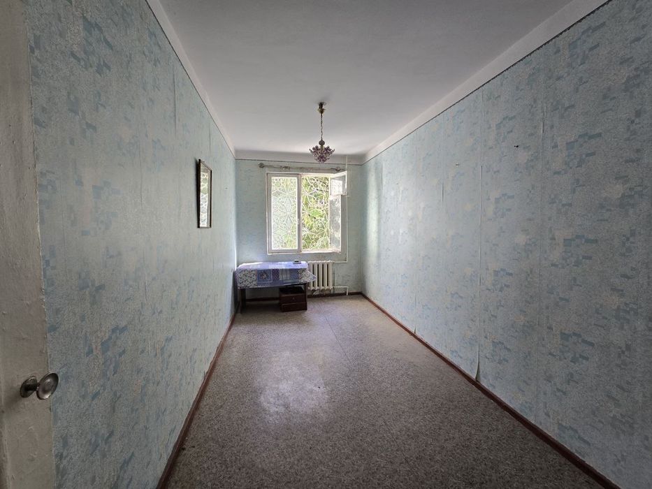 Продаю 2/2/4 м феруза