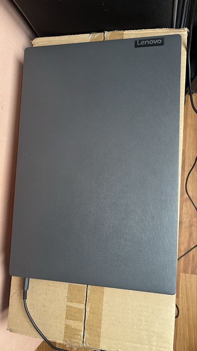 Laptop lenovo ryzen 5