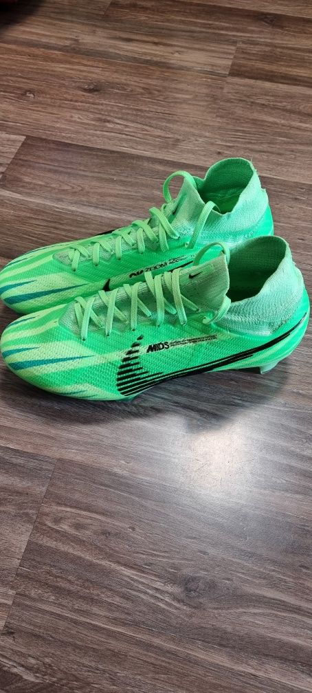 Професионални футболни обувки NIKE CR7