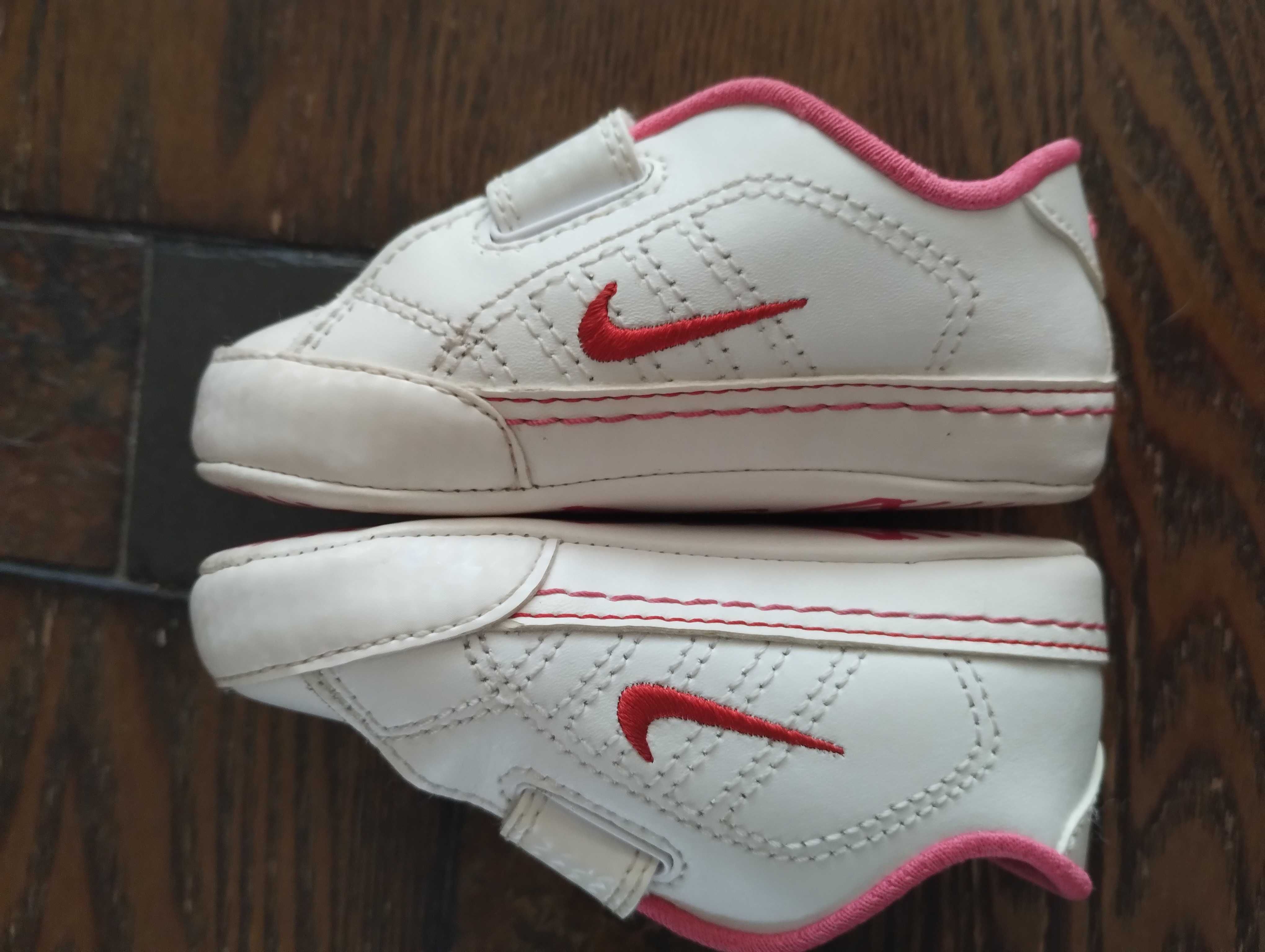 Pantofi nike bebe marime 19.5