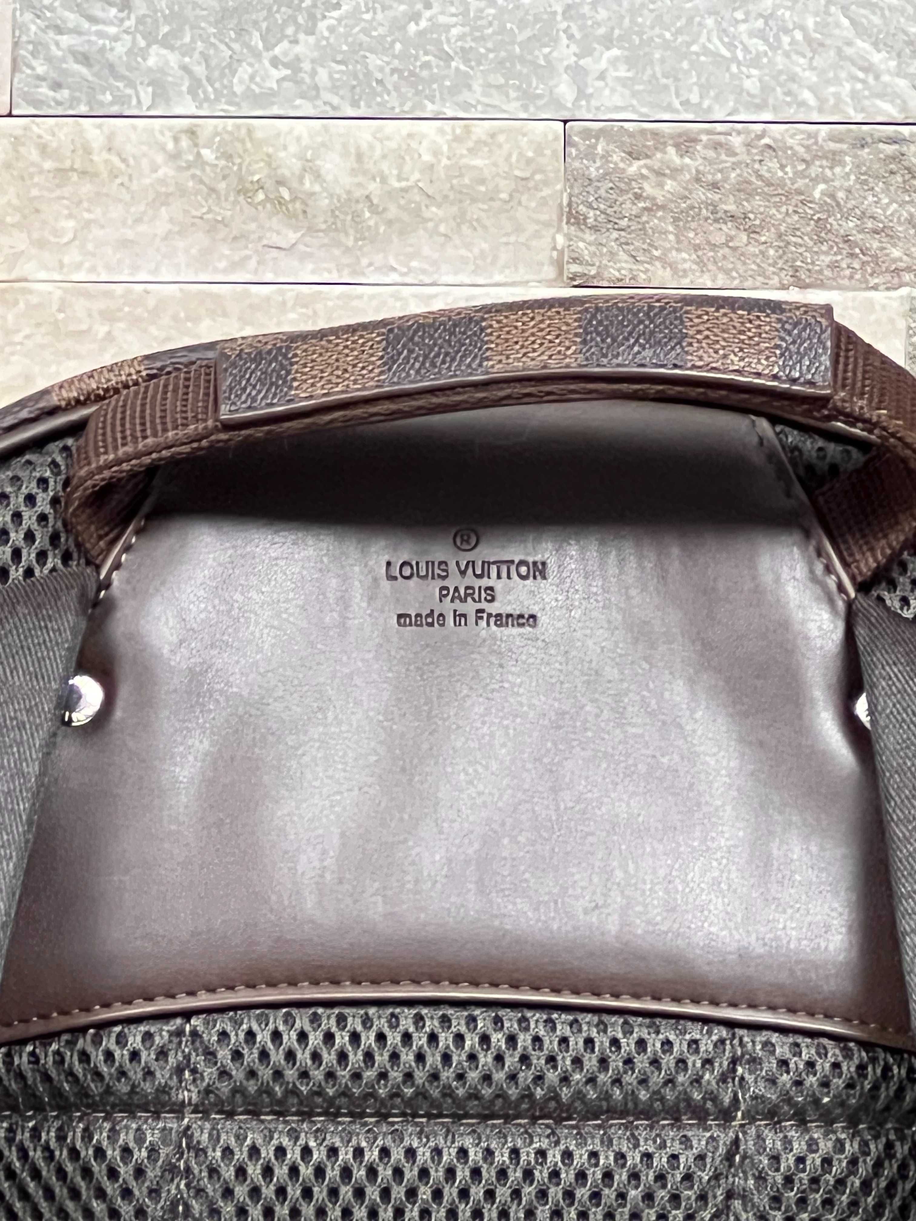 Ghiozdan Louis Vuitton + Saculet Cadou