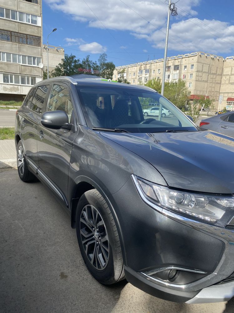 Mitsubishi Outlander 3 2020 года