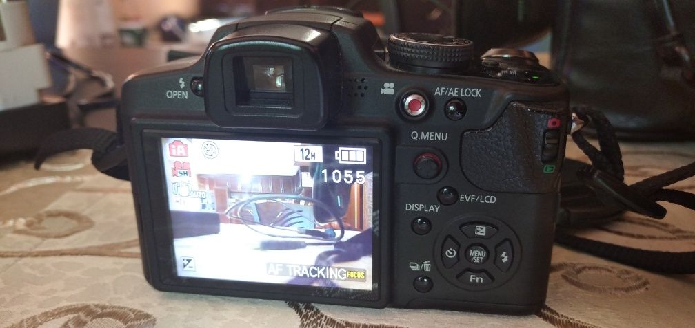 Продавам фотоапарат Panasonic Lumix DMC-FZ38